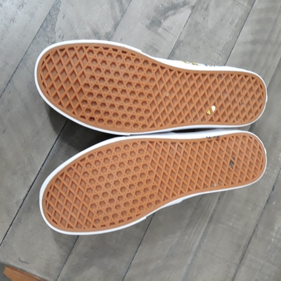 Vans Marvel Avengers Print Canvas Sneakers Shoes Mens Sz 11 - Picture 6 of 6